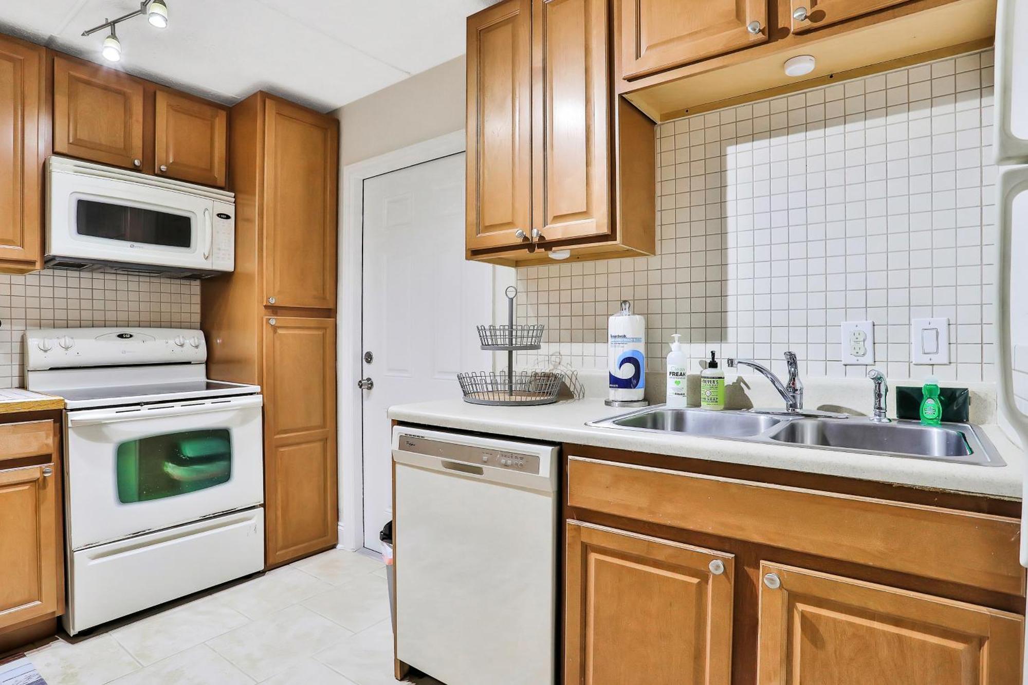 Brista Del Mar Condos Cape Canaveral Room photo