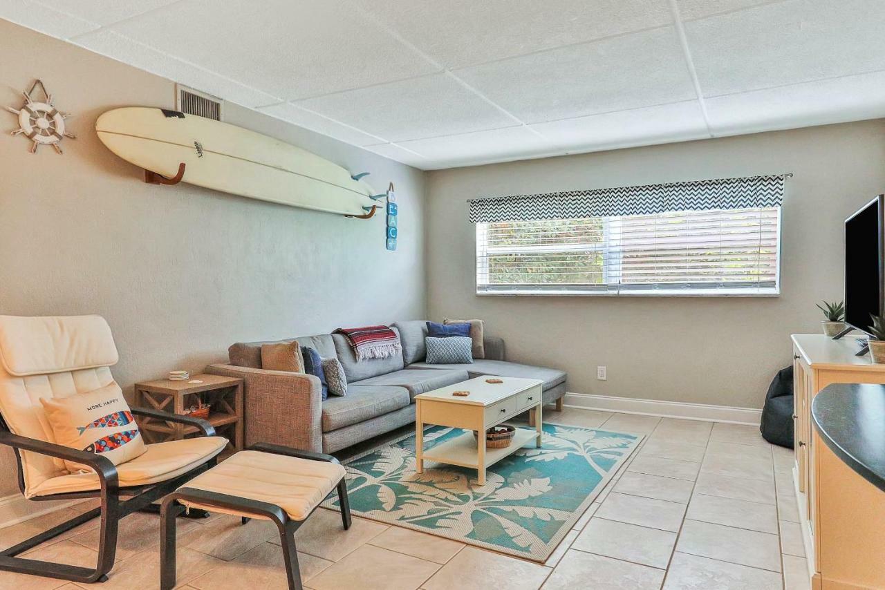 Brista Del Mar Condos Cape Canaveral Room photo